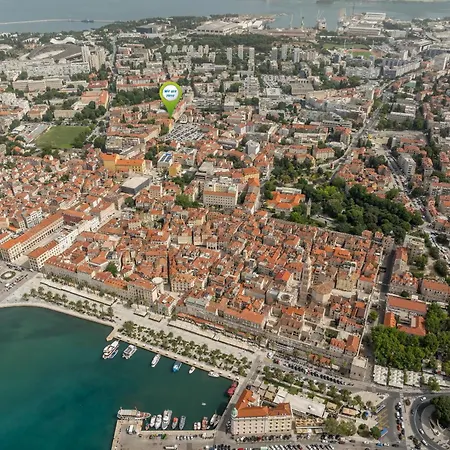 New! Elegant Downtown - Casa Kaja